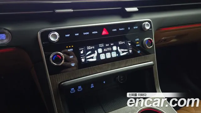 Genesis GV80 — Фото автомобиля 24