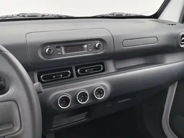 Wuling Zhiguang NEV — Фото автомобиля 12