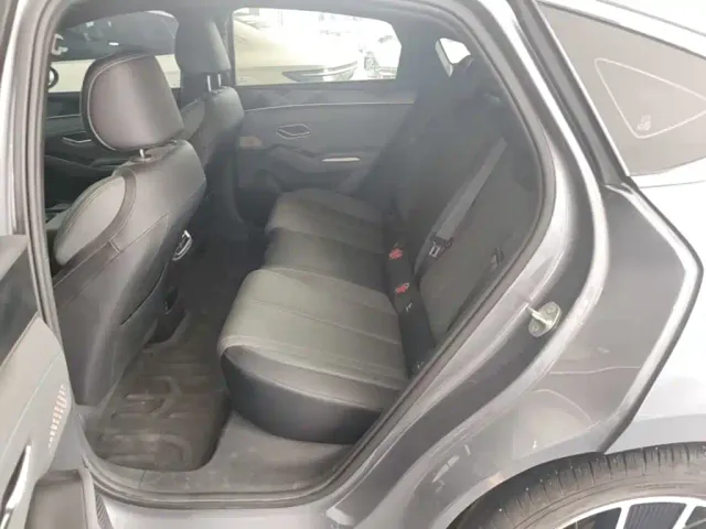 BYD Qin L — Фото автомобиля 16