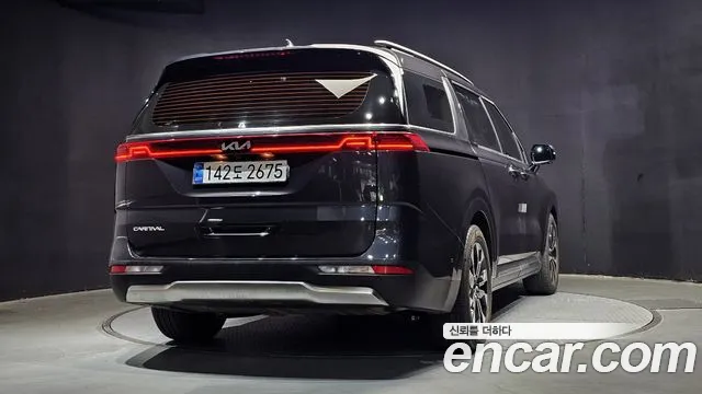 Kia Canival Carnival 4 поколение Дизель 9 мест Signature — Фото автомобиля 2