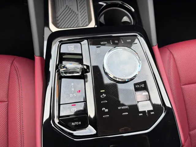 BMW 5 Series — Фото автомобиля 15