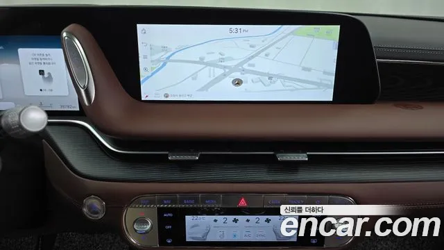 Genesis G90 Бензин 3.5 турбо AWD — Фото автомобиля 11