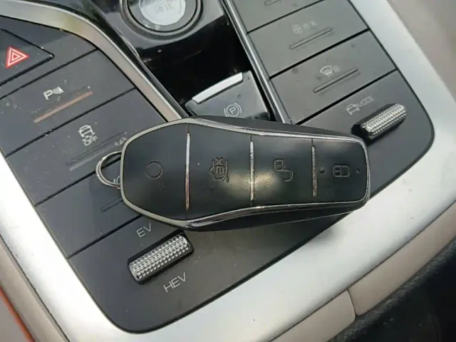BYD Song Pro — Фото автомобиля 8