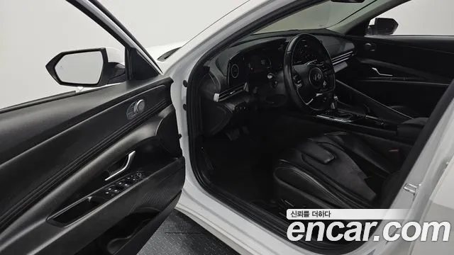 Hyundai Avante CN7 — Фото автомобиля 17
