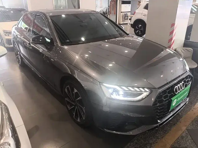 Audi A4L — Фото автомобиля 3