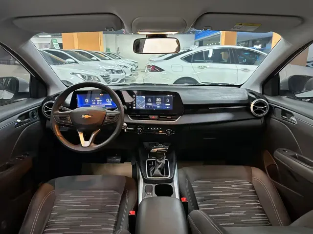 Chevrolet Monza — Фото автомобиля 4