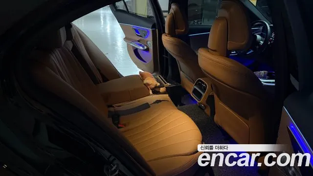 Mercedes-Benz E-Class W214 — Фото автомобиля 12