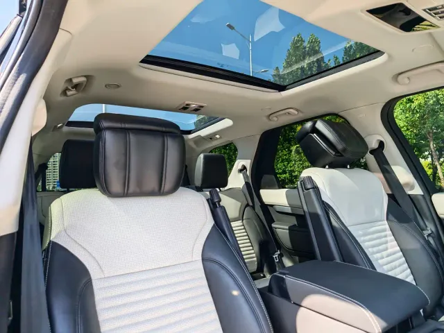 Land Rover Discovery — Фото автомобиля 14