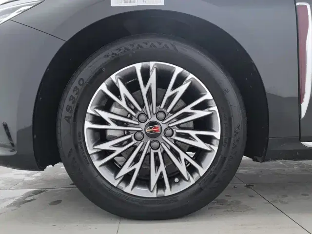 Hongqi H5 — Фото автомобиля 17