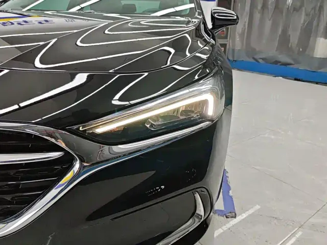 Buick LaCrosse — Фото автомобиля 5