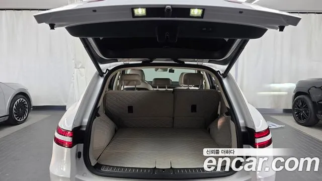Genesis GV70 — Фото автомобиля 26