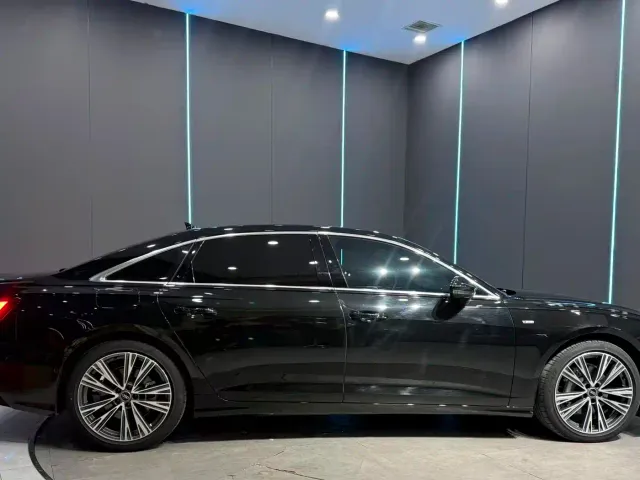 Audi A6L — Фото автомобиля 5