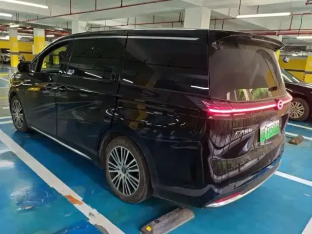 GAC Trumpchi E8 — Фото автомобиля 4