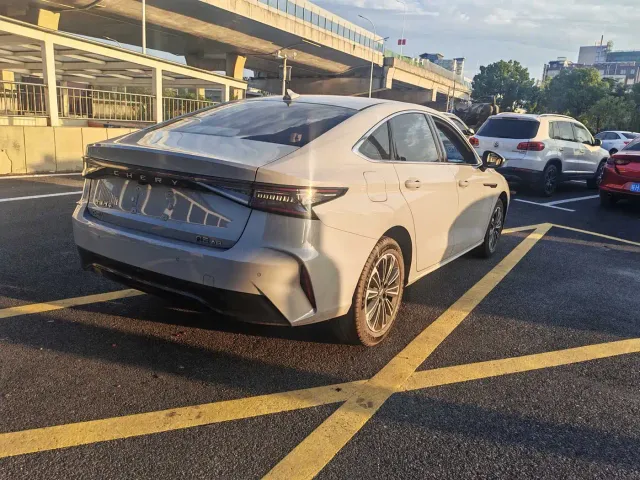 Chery Fulwin A8 — Фото автомобиля 2