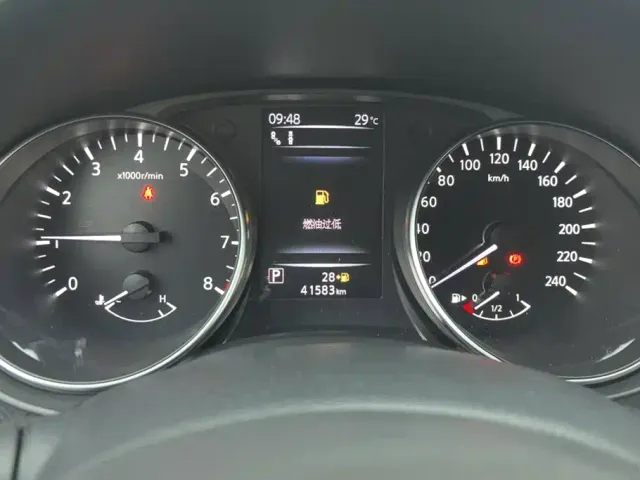 Nissan Qashqai — Фото автомобиля 14