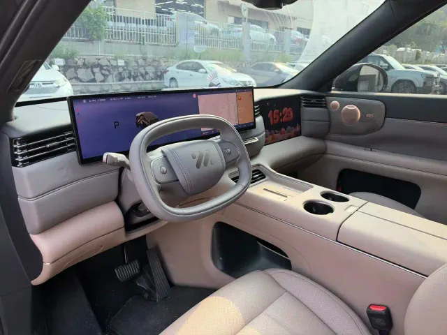 IM Motors LS8 — Фото автомобиля 8