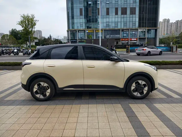 Geely Starry Wish — Фото автомобиля 4
