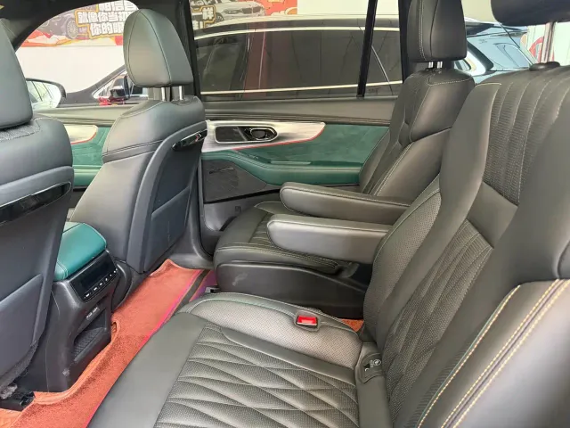GAC Trumpchi GS8 — Фото автомобиля 18