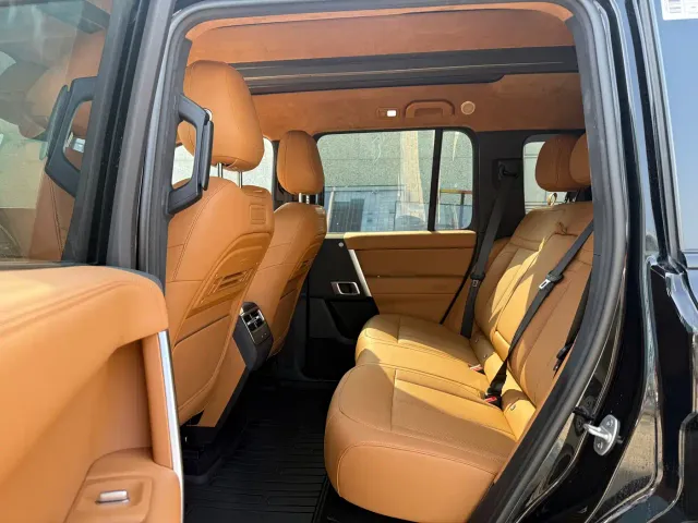 iCAR V27 — Фото автомобиля 5