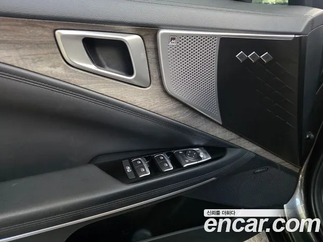 Kia K8 Hybrid — Фото автомобиля 15
