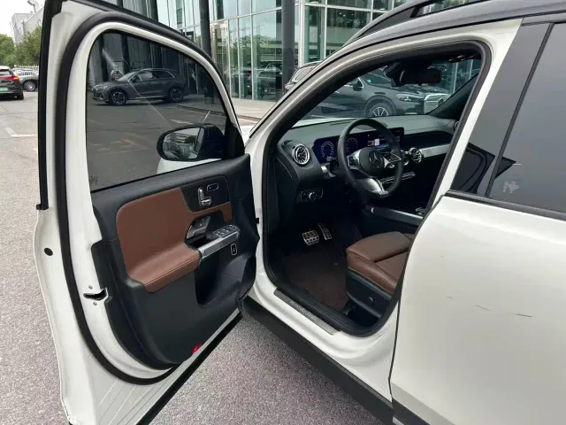 Mercedes-Benz GLB-Class — Фото автомобиля 11