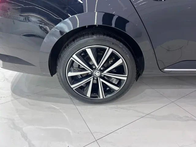 Skoda Superb — Фото автомобиля 19