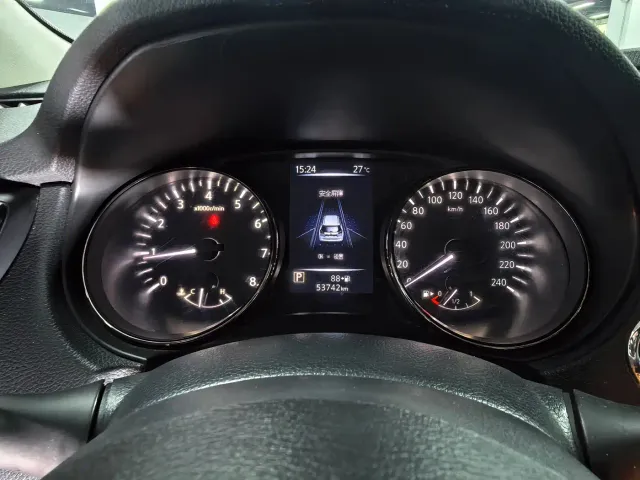 Nissan X-Trail — Фото автомобиля 13