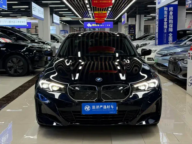 BMW i3 — Фото автомобиля 2