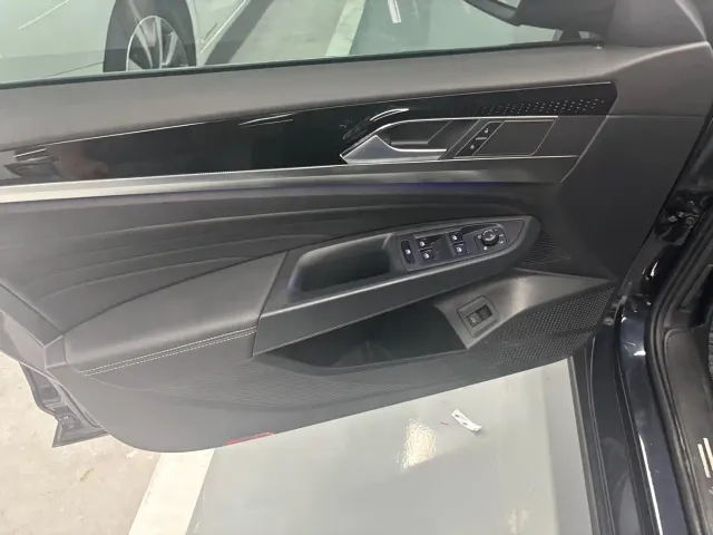 Volkswagen Passat — Фото автомобиля 4
