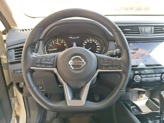Nissan X-Trail — Фото автомобиля 10