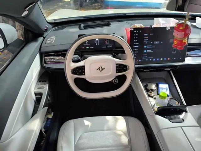Dongfeng eπ 007 — Фото автомобиля 6