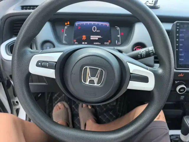 Honda Fit — Фото автомобиля 10
