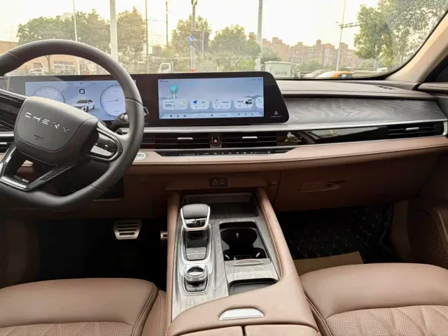 Chery Arrizo 8 — Фото автомобиля 9