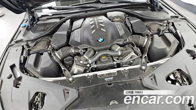 BMW 8-Series — Фото автомобиля 5