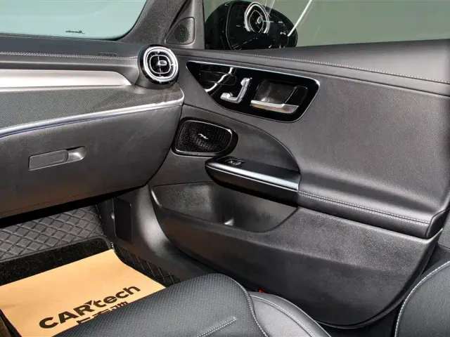 Mercedes-Benz C-Class — Фото автомобиля 23