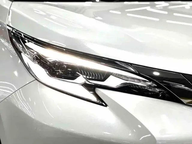Toyota Sienna — Фото автомобиля 17
