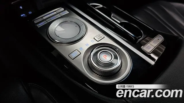 Genesis G80 Бензин 2.5 турбо AWD — Фото автомобиля 8