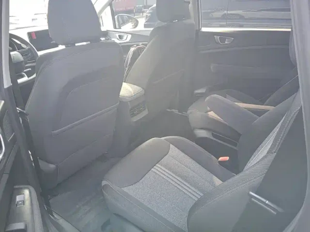 Wuling Jiachen — Фото автомобиля 16