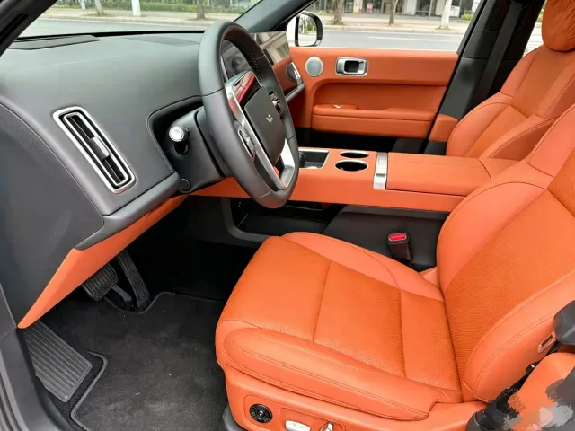 Li Auto L6 — Фото автомобиля 4