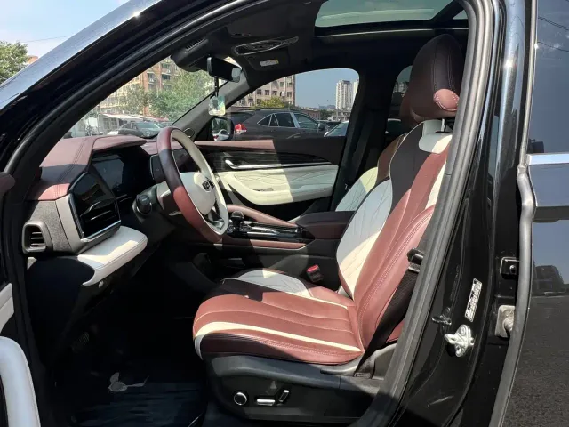 Geely Xingyue L — Фото автомобиля 11