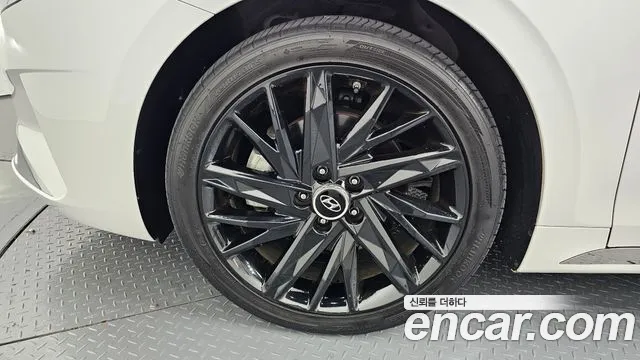 Hyundai Grandeur Grandeur (New) — Фото автомобиля 4