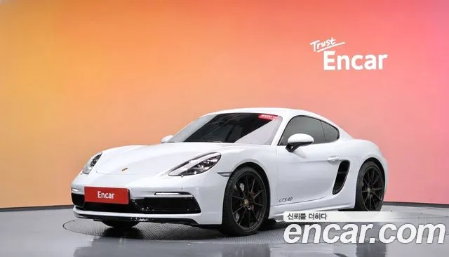 Фотография автомобиля — Porsche 718