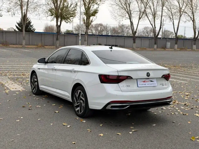 Volkswagen Sagitar — Фото автомобиля 4