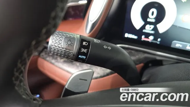 Genesis G90 Бензин 3.5 турбо AWD — Фото автомобиля 28