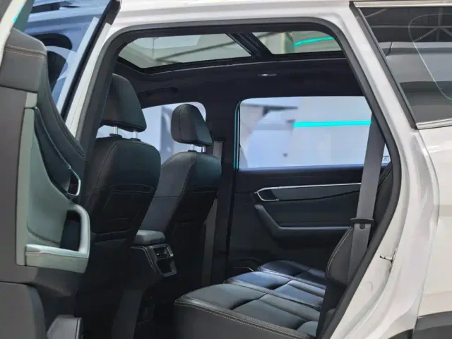 Geely Haoyue L — Фото автомобиля 7