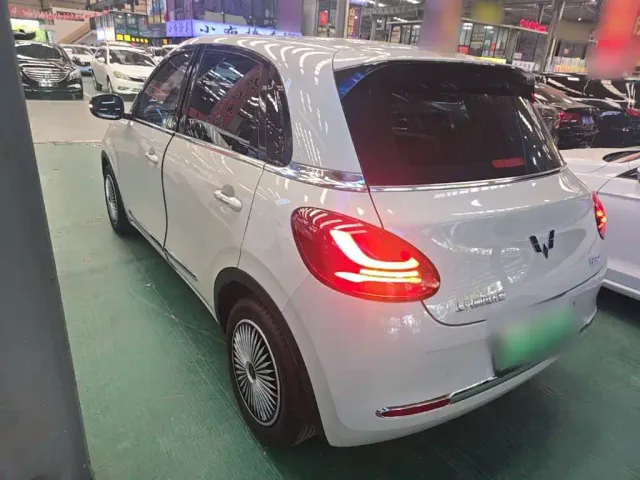 Wuling Bingo — Фото автомобиля 4