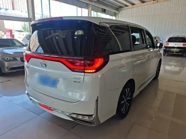 GAC Trumpchi M8 — Фото автомобиля 6