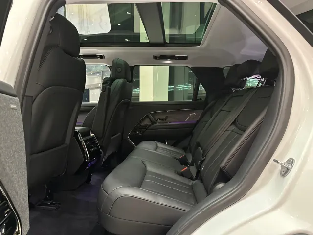 Land Rover Range Rover Sport — Фото автомобиля 8