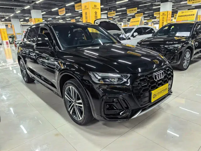 Audi Q5L — Фото автомобиля 3