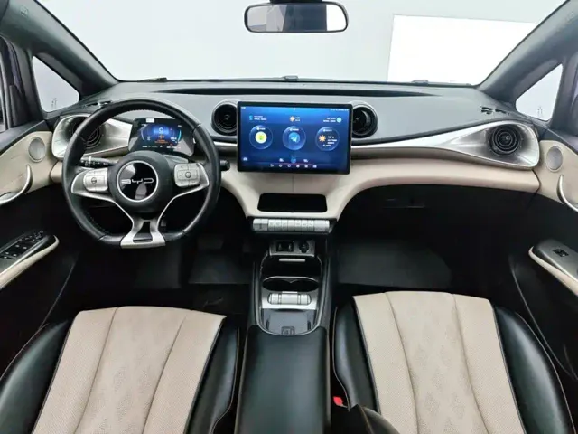 BYD Dolphin — Фото автомобиля 12